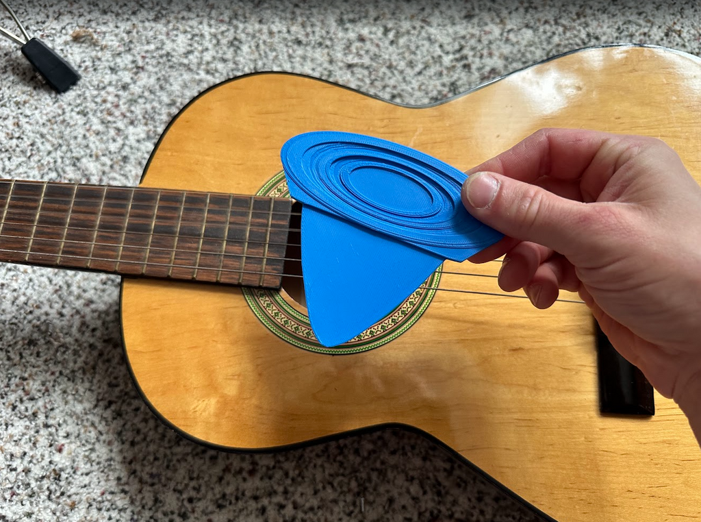 GripAssist XL Oversized Guitar Pick – STL File Download for 3D Printing (Noncommercial Use License) (Copy)