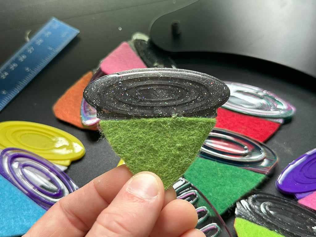 GripAssist Oversized Ukulele Pick: Non-Slip Beginner-Friendly Design