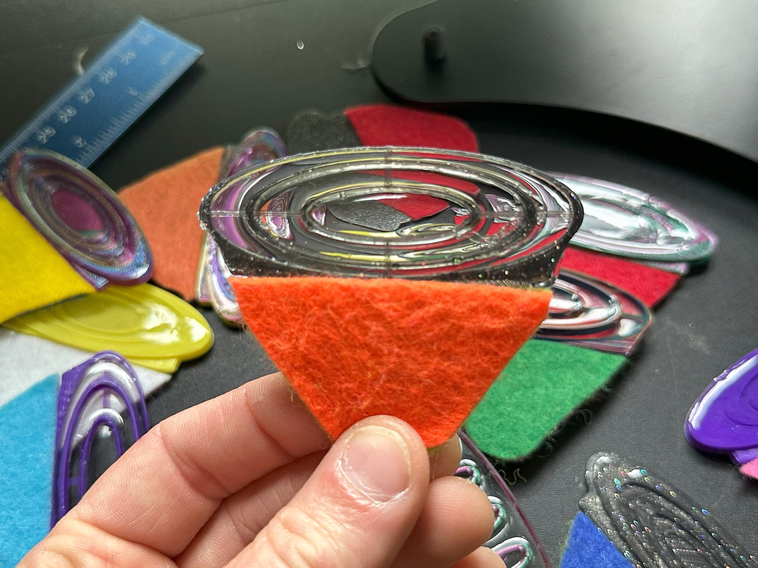 GripAssist Oversized Ukulele Pick: Non-Slip Beginner-Friendly Design