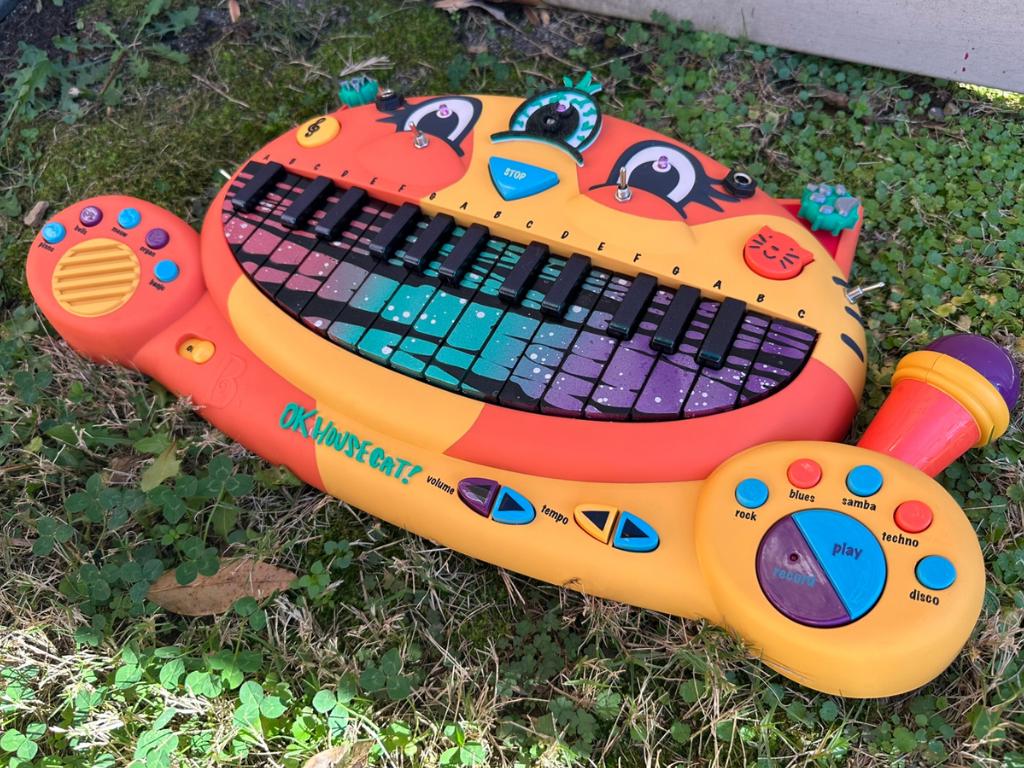 Circuit Bent MEOWSIC: Third Eye Edition ("Robo-Mint")