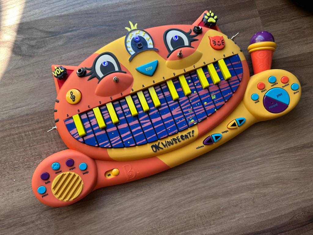 Circuit Bent MEOWSIC: Third Eye Edition ("Dizzy Toybox")