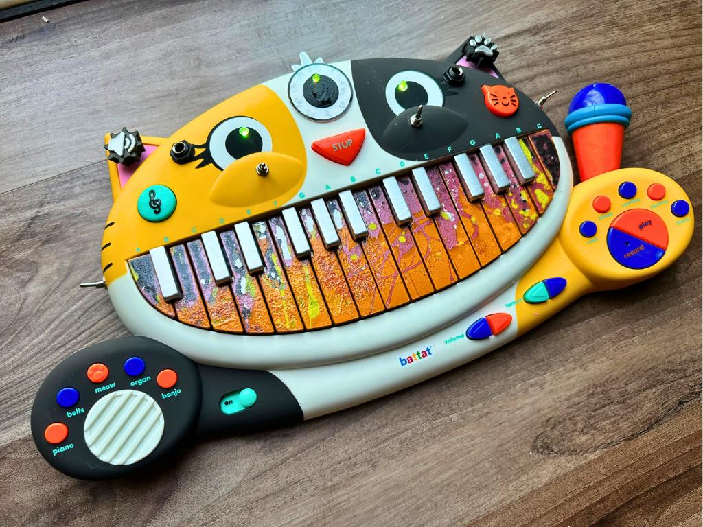 Circuit Bent MEOWSIC: Third Eye Edition ("Iron Ignition")
